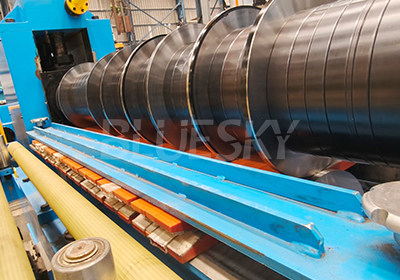 Slitting Lines at Work (1)