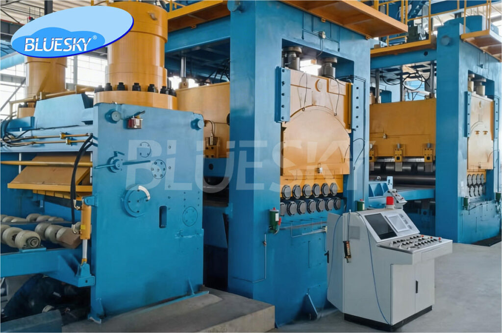 Automatic metal cut to length line machine in the manufacturing factory
